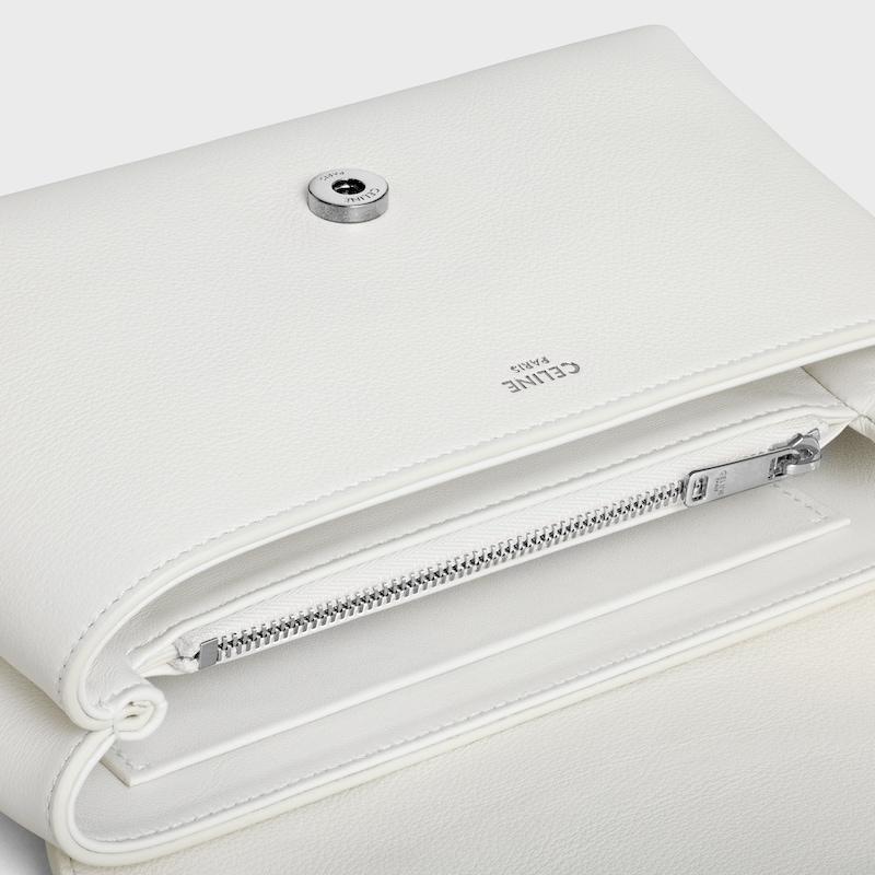 Celine BOLSO TEEN VICTOIRE CELINE DE PIEL DE BECERRO FLEXIBLE CON TEXTURA GRANULADA