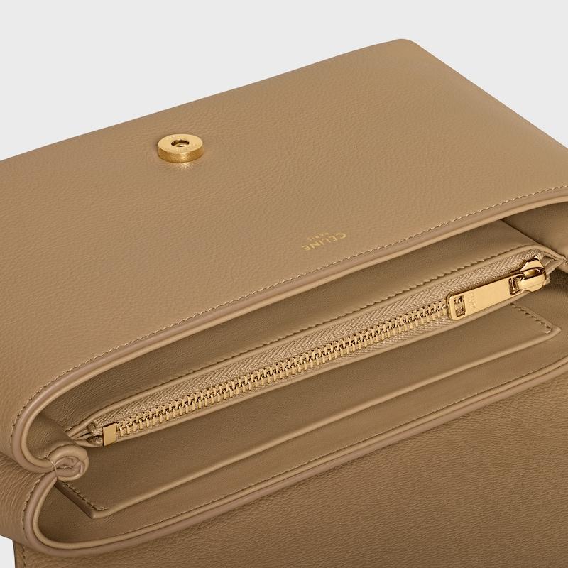 Celine BOLSO VICTOIRE CELINE MEDIANO DE PIEL DE BECERRO FLEXIBLE CON TEXTURA GRANULADA