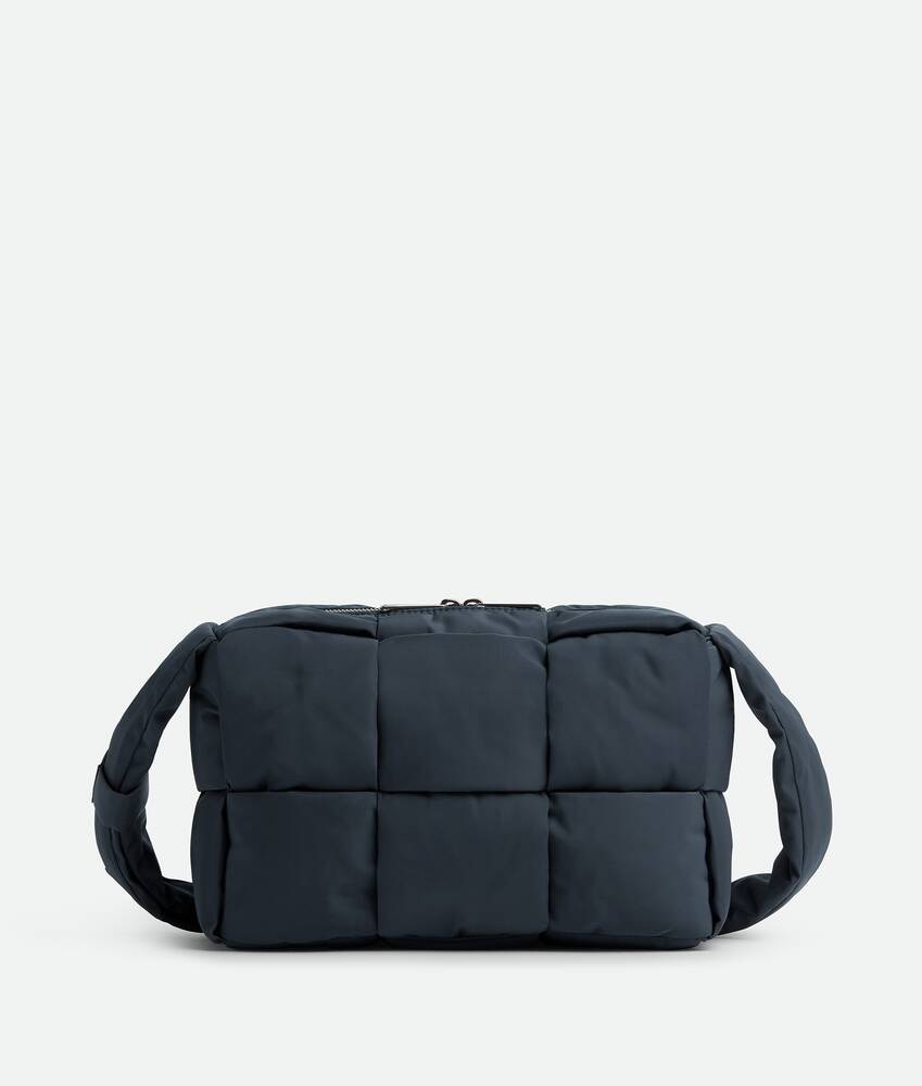 Bottega Veneta Arco Camera Bag mediano acolchado