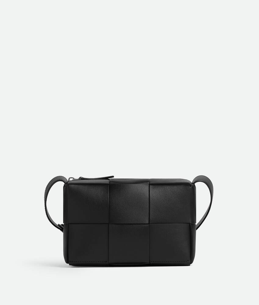 Bottega Veneta Arco Camera Bag Pequeño