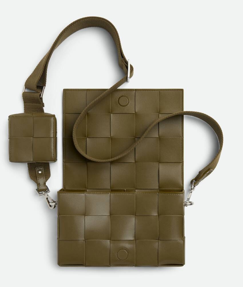 Bottega Veneta Bolso Cassette Con Correa Versátil