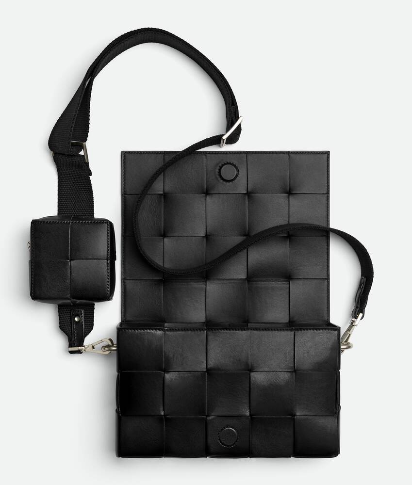 Bottega Veneta Bolso Cassette Con Correa Versátil