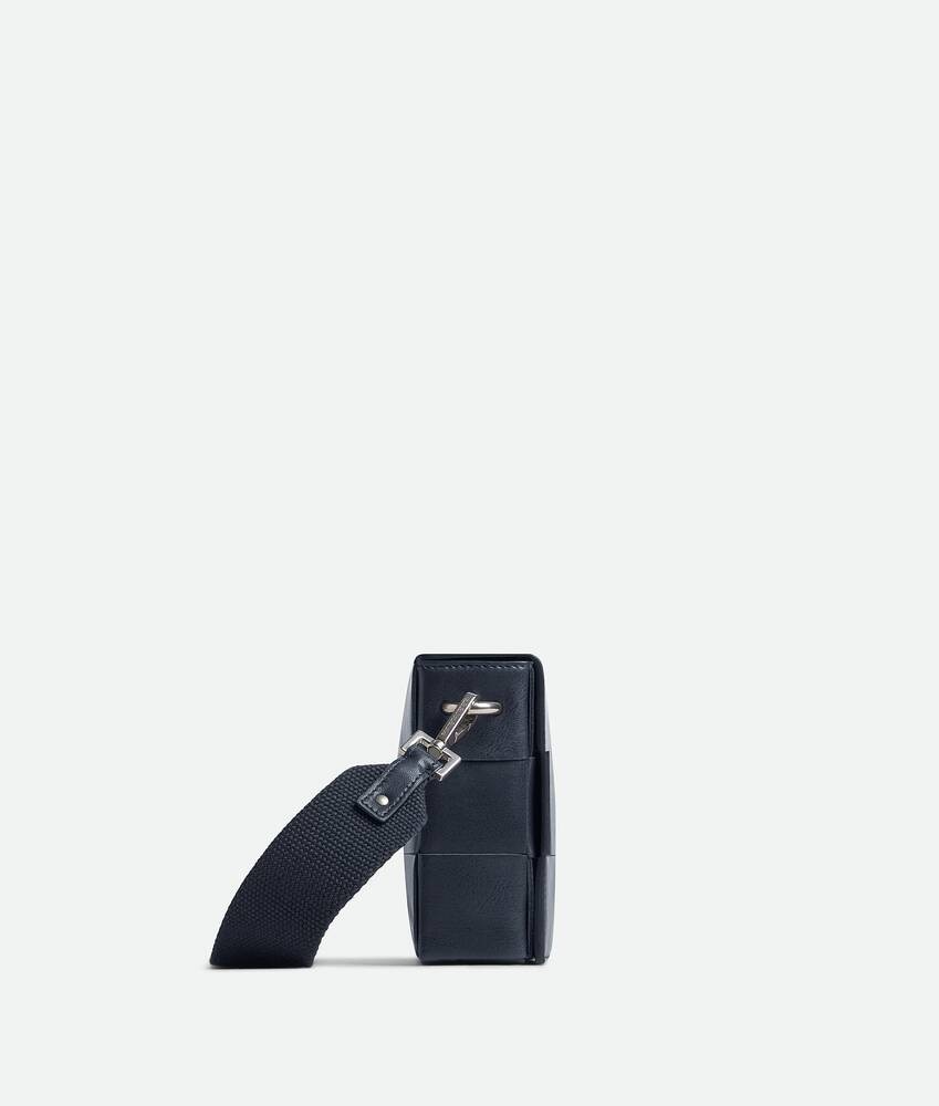 Bottega Veneta Bolso Cassette Con Correa Versátil