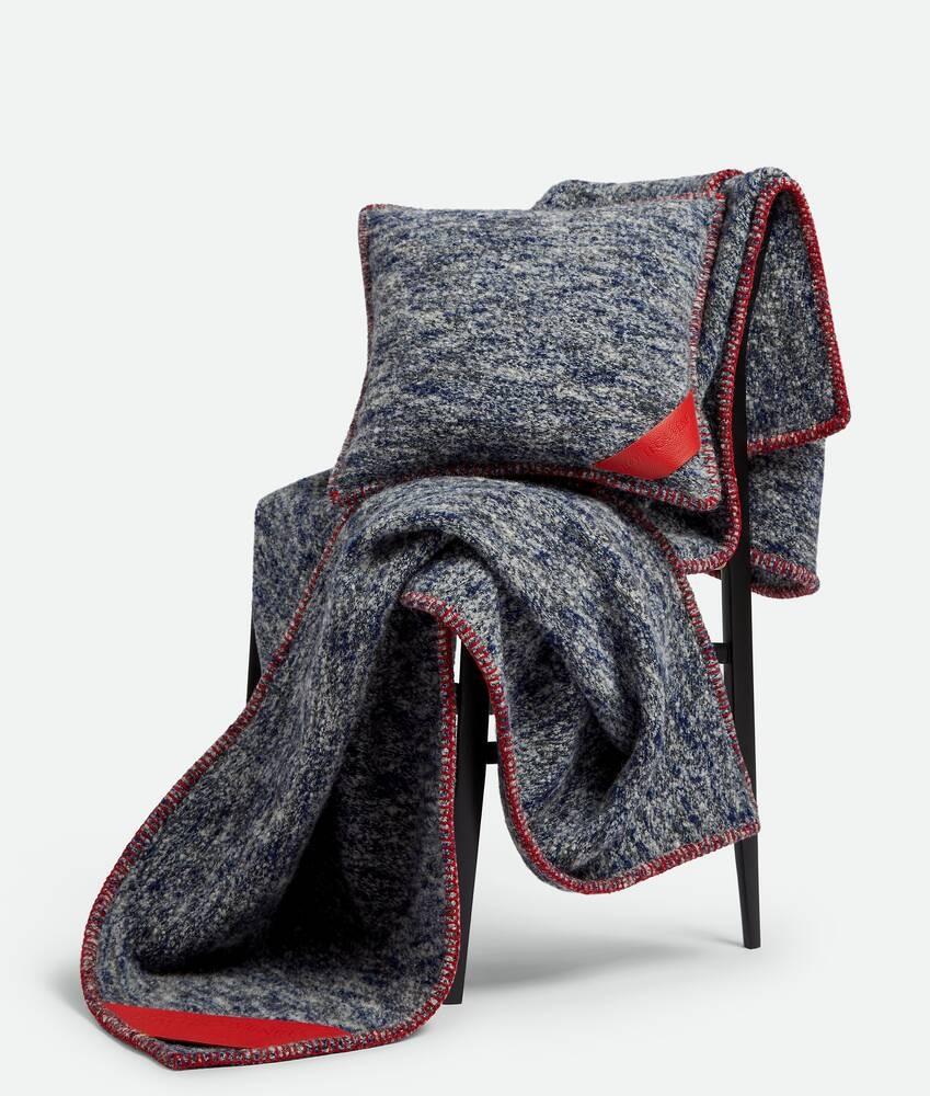 Bottega Veneta Cojín Lava