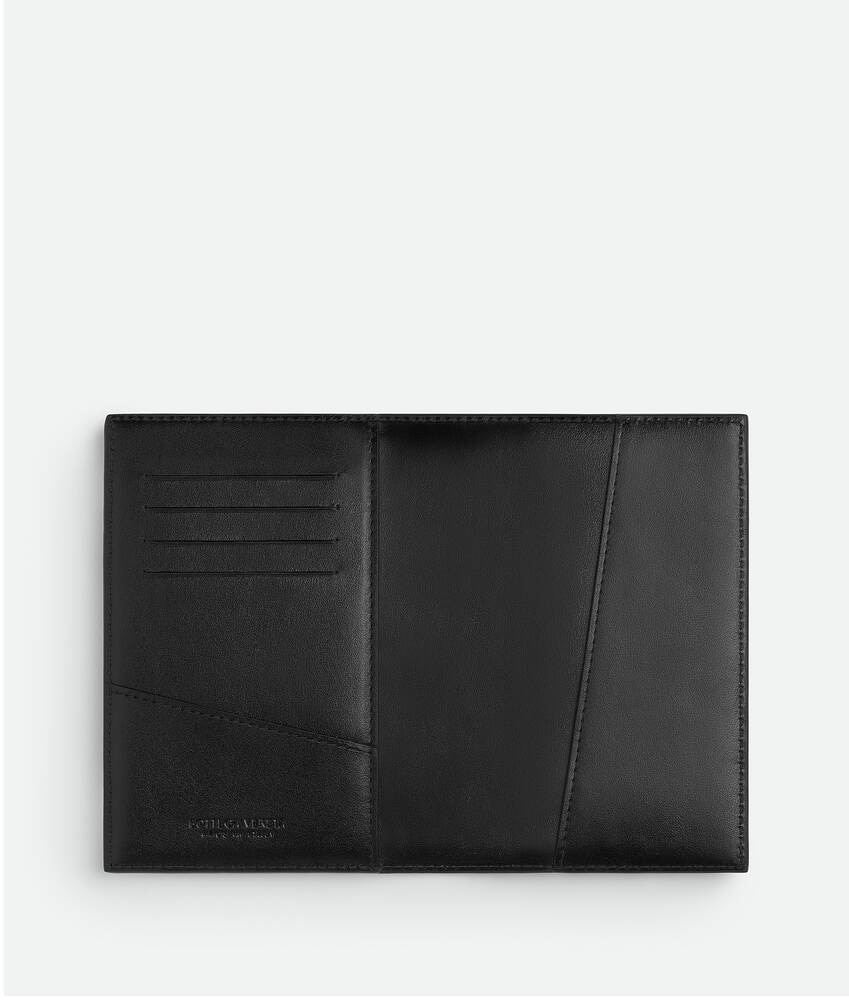 Bottega Veneta Funda De Pasaporte Cassette