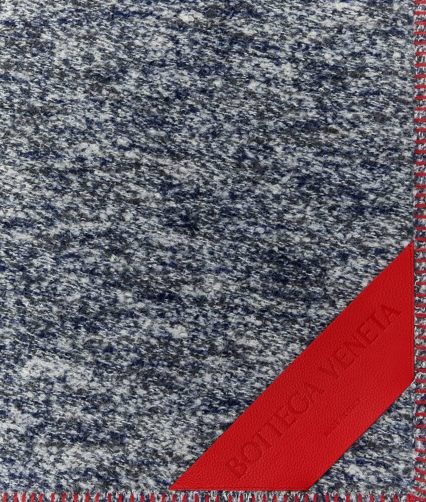 Bottega Veneta Manta Lava