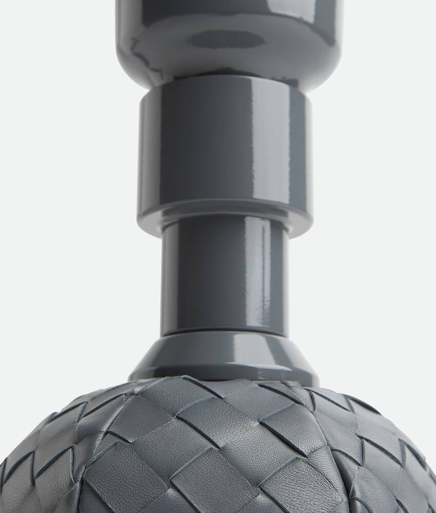 Bottega Veneta Model 600 Grande