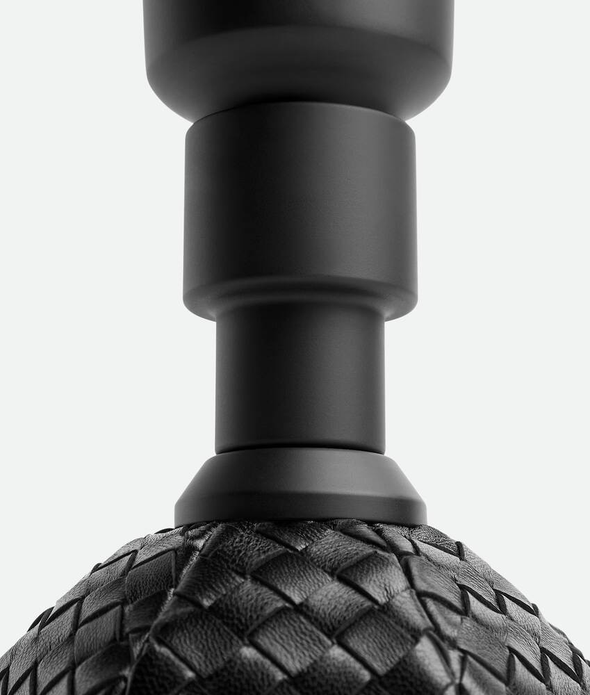 Bottega Veneta Model 600 Pequeño