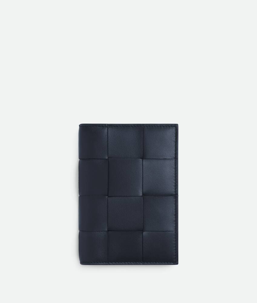 Bottega Veneta Portapasaportes Cassette