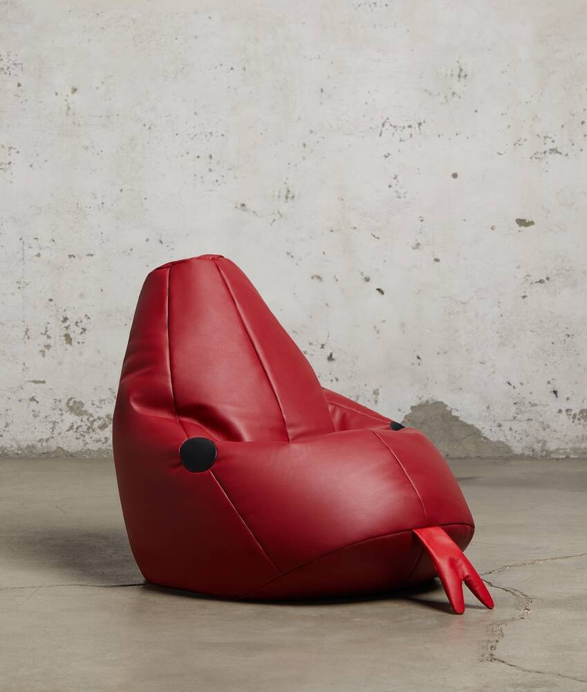 Bottega Veneta Puf pequeño con diseño de serpiente