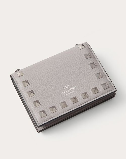 Valentino BILLETERA ROCKSTUD PEQUEÑA DE CUERO GRANEADO DE BECERRO