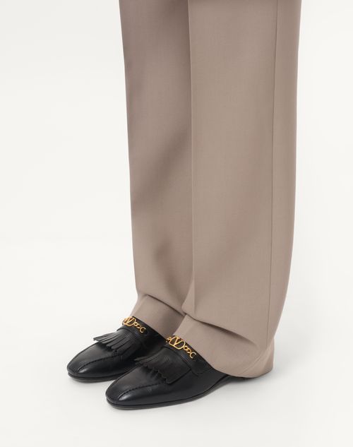 Valentino MOCASÍN DE CABRITILLA CON FLECOS Y EL VLOGO SIGNATURE