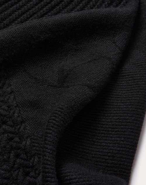 Valentino PONCHO DE CACHEMIRA CON EL VLOGO SIGNATURE