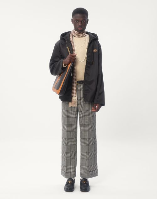 Valentino ROMPEVIENTOS DE NAILON CON CAPUCHA Y PARCHE DEL VLOGO