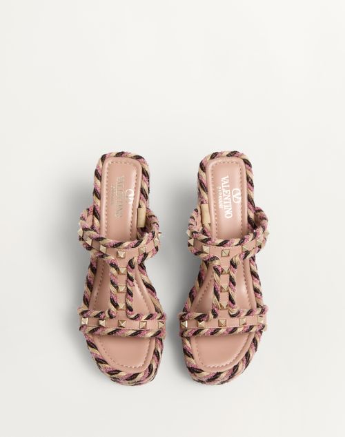 Valentino SANDALIA ROCKSTUD DE CUERO DE BECERRO CON TACÓN EN CUÑA DE 90 MM