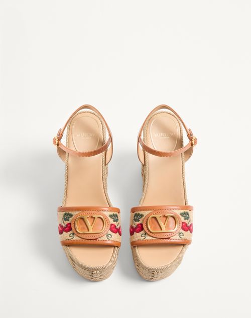 Valentino SANDALIA VLOGO SIGNATURE CON MOTIVO CHERRYFIC Y TACÓN EN CUÑA DE 120 MM