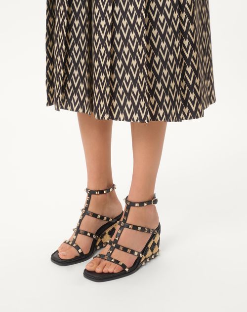 Valentino SANDALIAS ROCKSTUD CON TACÓN DE CUÑA DE CUERO DE BECERRO CON BORDADO DE CUADROS Y TACÓN DE 80 MM