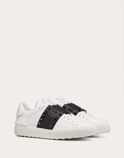 Valentino SNEAKERS ROCKSTUD UNTITLED DE PIEL DE BECERRO CON TACHUELAS EN EL MISMO TONO