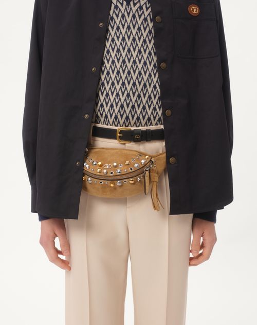 Valentino SOBRECAMISA DE NAILON CON DETALLE DE V ENGOMADA