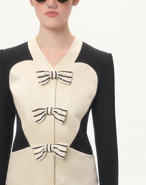 Valentino CHAQUETA CON MOÑOS BORDADOS