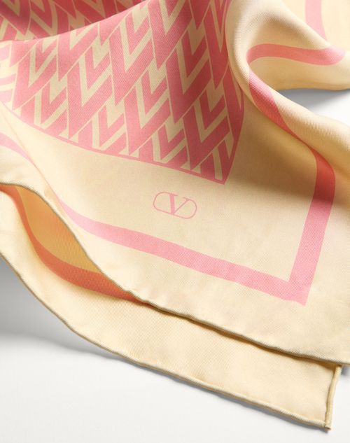 Valentino PAÑUELO DE SEDA TOUTE LA V