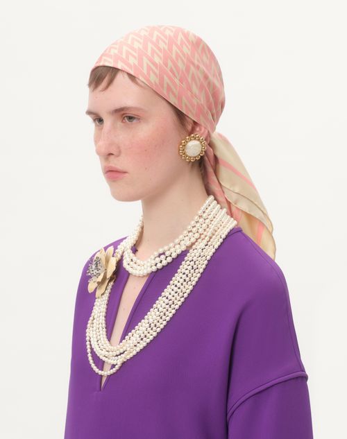 Valentino PAÑUELO DE SEDA TOUTE LA V