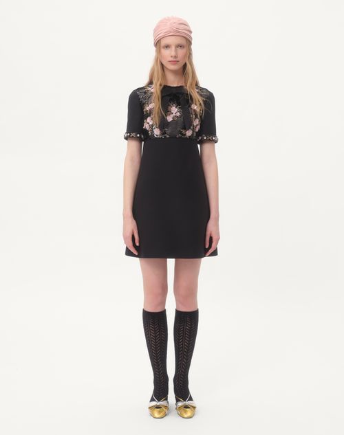 Valentino VESTIDO DE CREPE COUTURE CORTO Y BORDADO