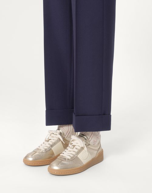 Valentino ZAPATILLA DEPORTIVA UPVILLAGE DE CUERO DE BECERRO LAMINADO CON BANDA DE CUERO NAPA DE BECERRO