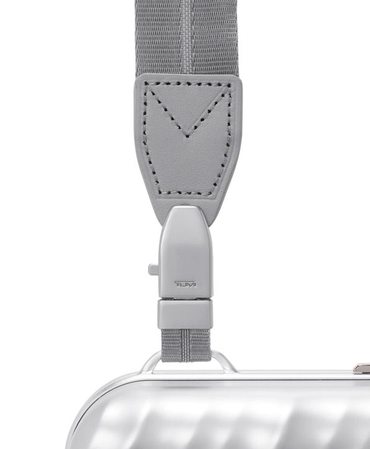 Tumi 19 Degree Aluminium Bolso Sling Compact