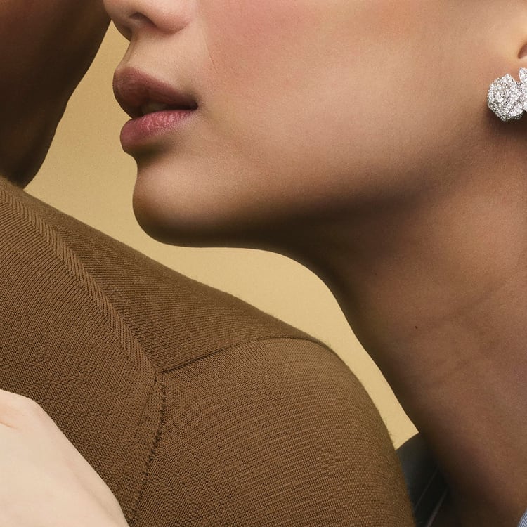 Piaget Piaget Rose earrings