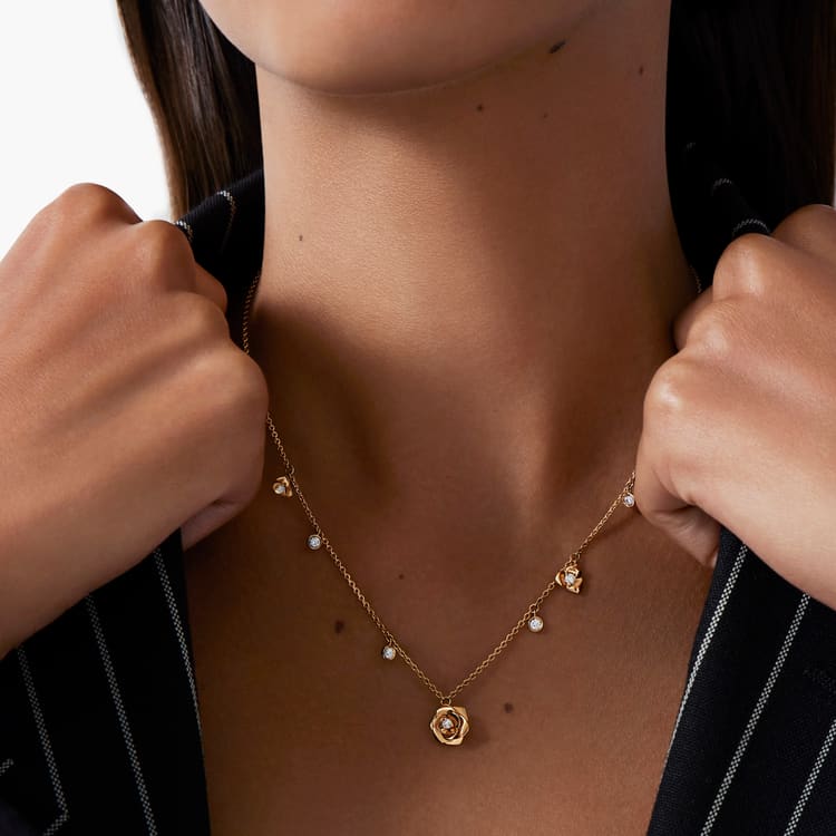 Piaget Piaget Rose necklace