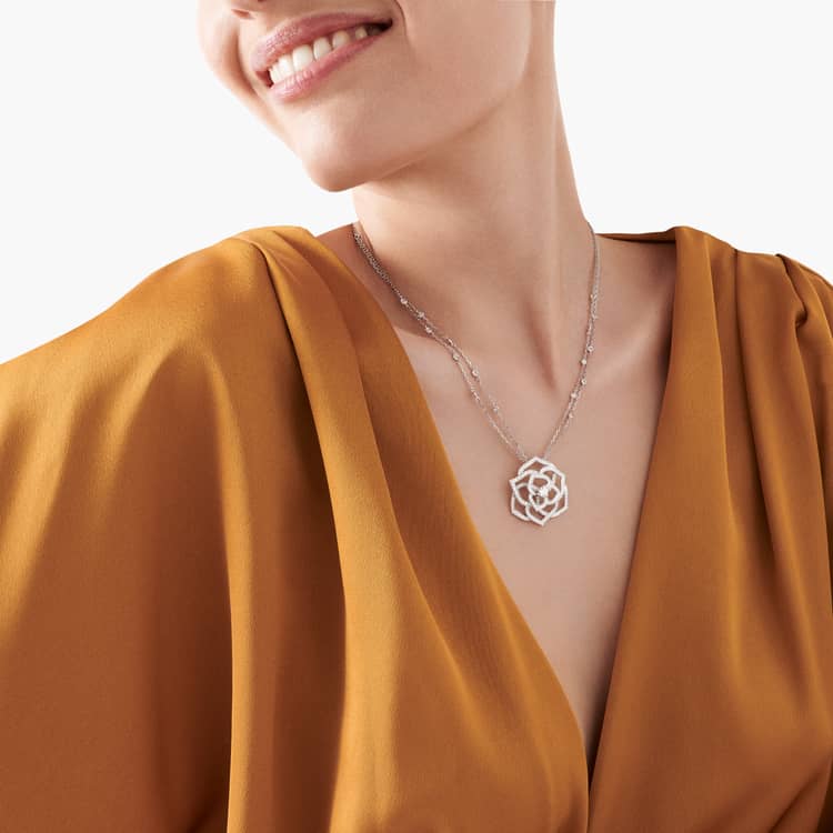 Piaget Piaget Rose pendant