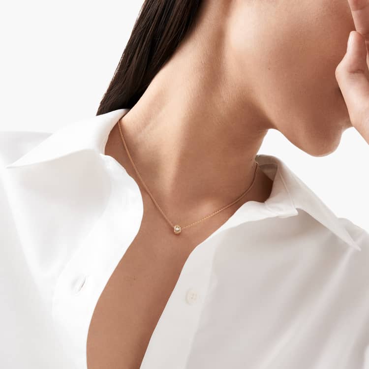 Piaget Possession Pendant