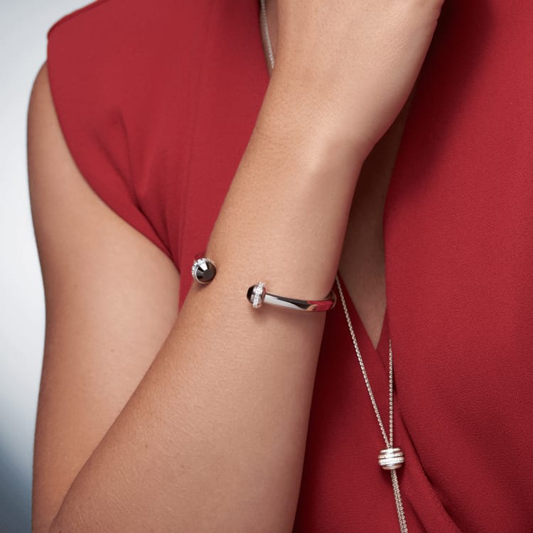 Piaget Possession Pendant