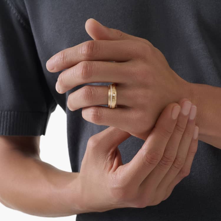 Piaget Possession Ring
