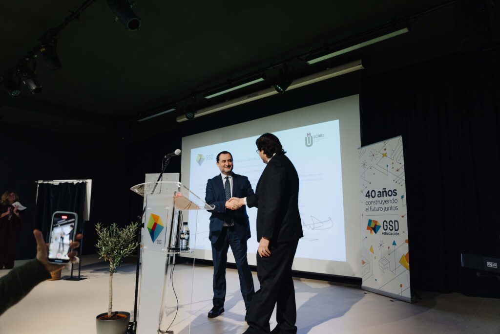 Mimub Cátedra de Innovación y Tradición en el Aprendizaje: Un Enfoque de GSD y CEF.- UDIMA