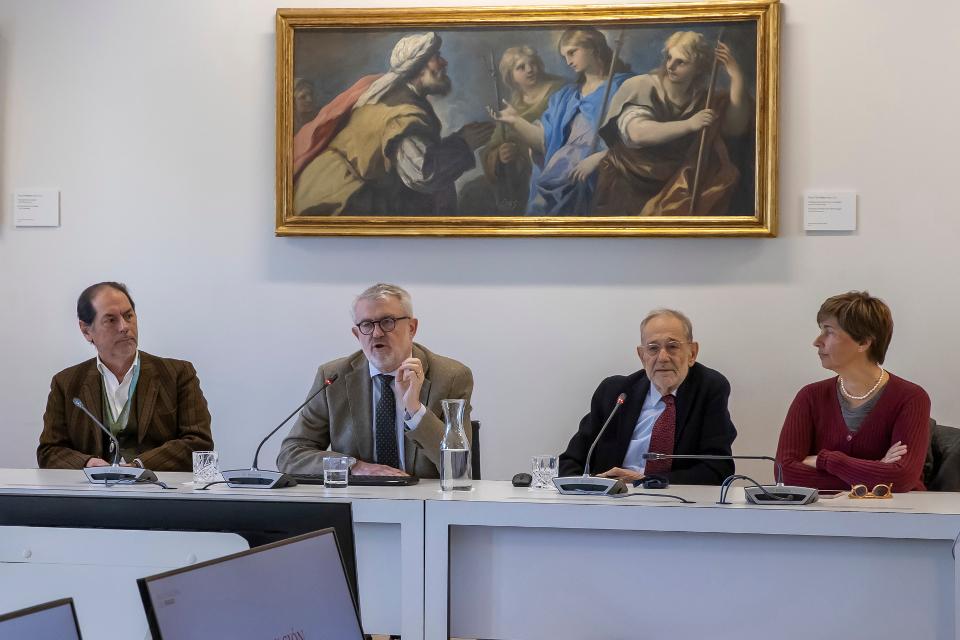 Mimub El Museo Nacional del Prado: Grandes Artistas y el Arte Americano en la Escultura Contemporánea