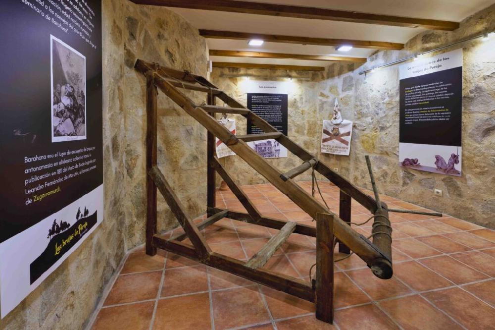 Mimub Historia y Deporte: La Evolución de una Pareja en su Patrimonio Costero en 2025