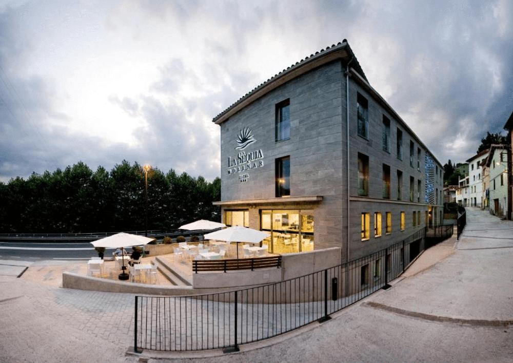 Mimub La Sèquia Molinar: Un Refugio para Deportistas y Amantes de la Naturaleza en el Ripollès