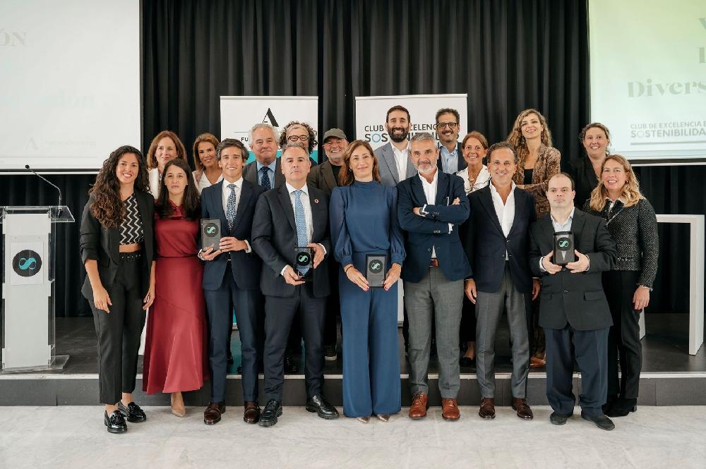 Mimub Reconocimiento a Iniciativas Empresariales de Alto Impacto Social en la VIII Edición de los Premios de Diversidad Equidad e Inclusión de la Fundación Adecco