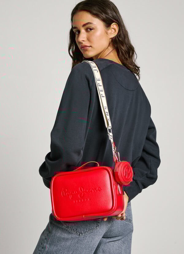 Pepe Jeans bandolera efecto piel con logo