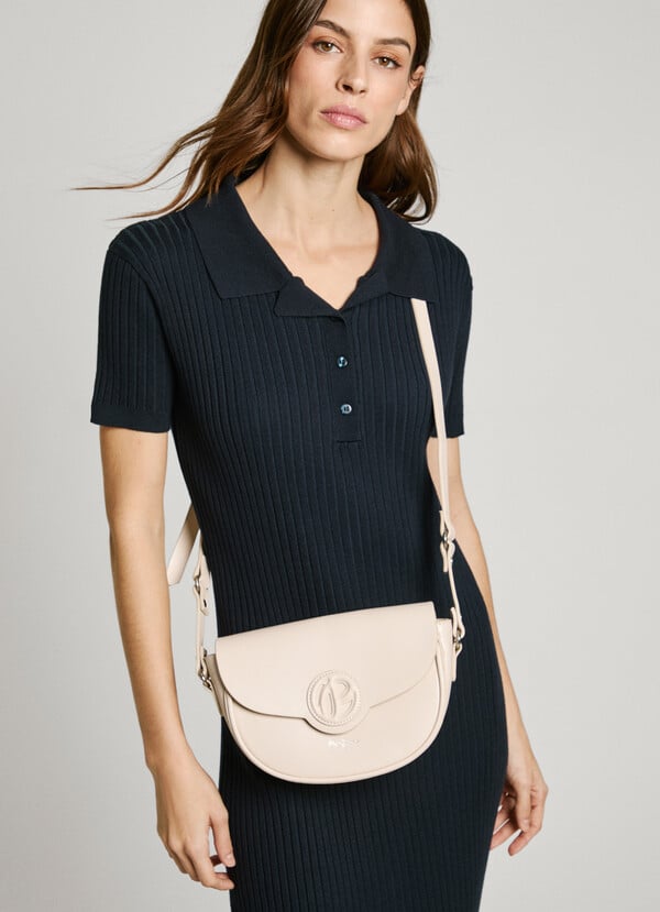 Pepe Jeans bolso con solapa efecto piel