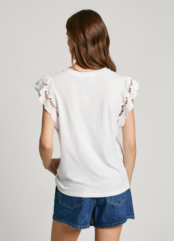 Pepe Jeans Camiseta Con Mangas Bordadas