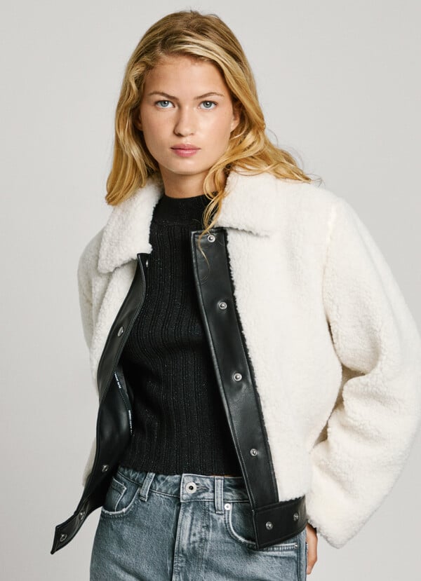 Pepe Jeans chaqueta borreguito cierre abotonado