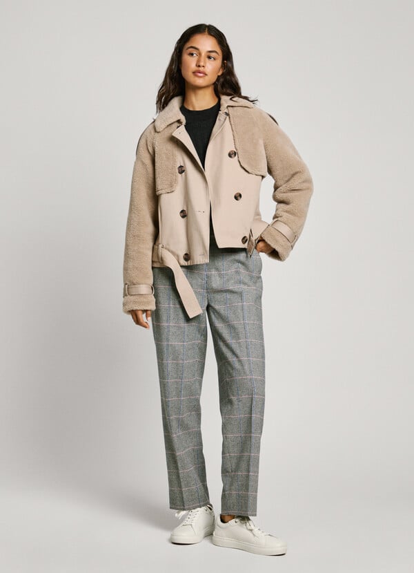 Pepe Jeans Gabardina Corta Detalles Borreguito