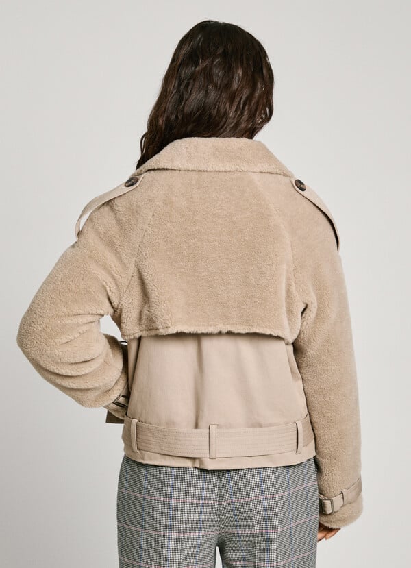 Pepe Jeans Gabardina Corta Detalles Borreguito