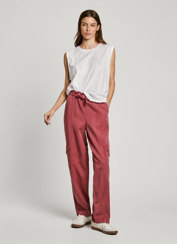 Pepe Jeans pantalón cargo teñido en prenda