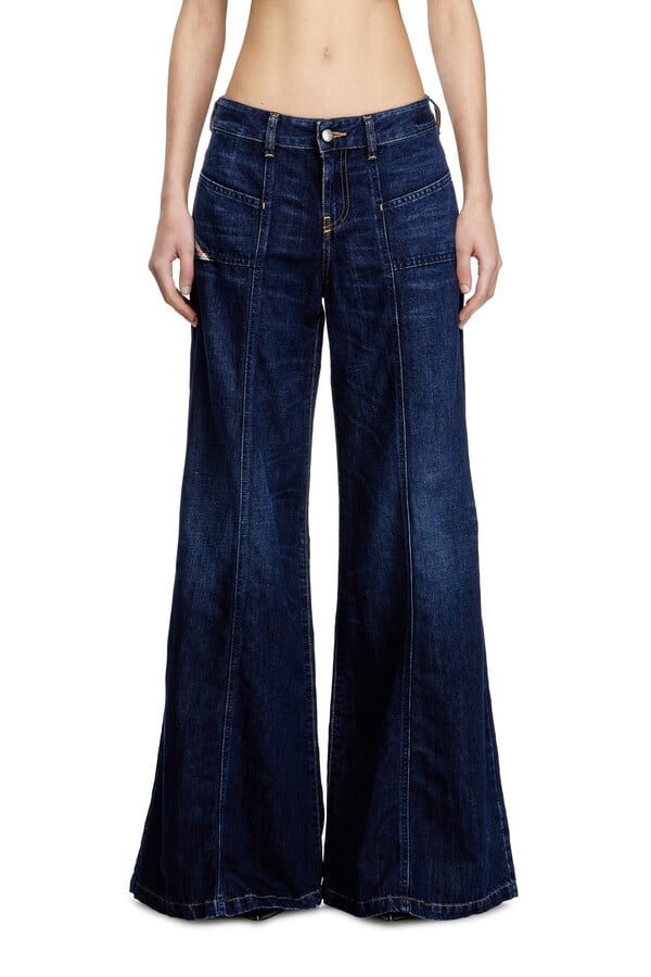 Diesel Flare Jeans D-akii 068ra