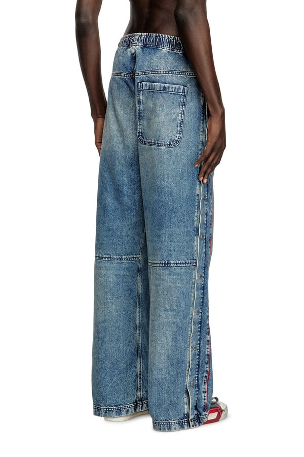 Diesel Relaxed Jeans D-axfor 0abcp