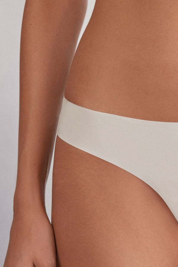 Intimissimi Brasileña sin costuras de microfibra Ultraligera